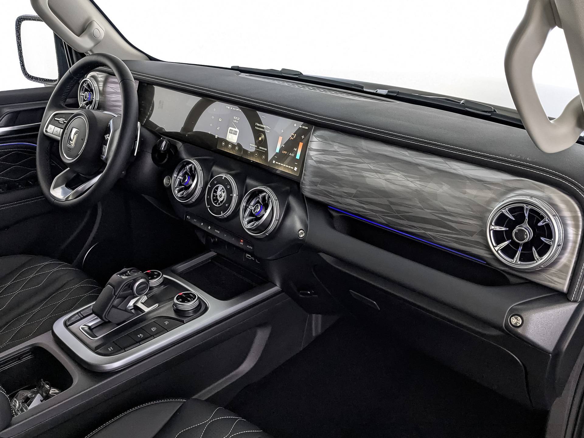 Tank 300 City Adventure 2.0 8AT 4WD