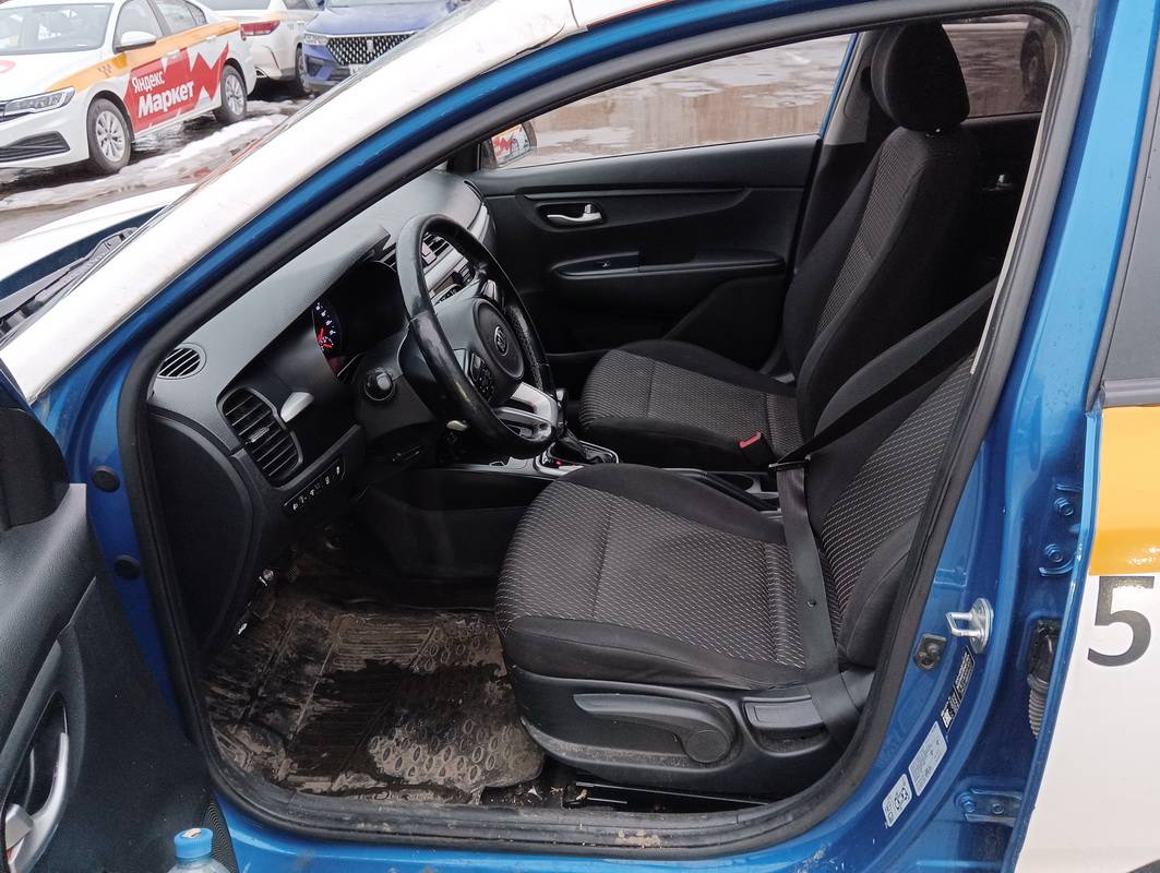 KIA Rio X-Line,  246 185 км, 2019 года в лизинг