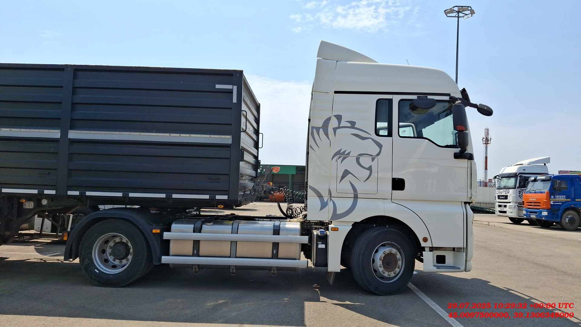 Sitrak ZZ4186V391HE,  154 512 км, 2023 года в лизинг