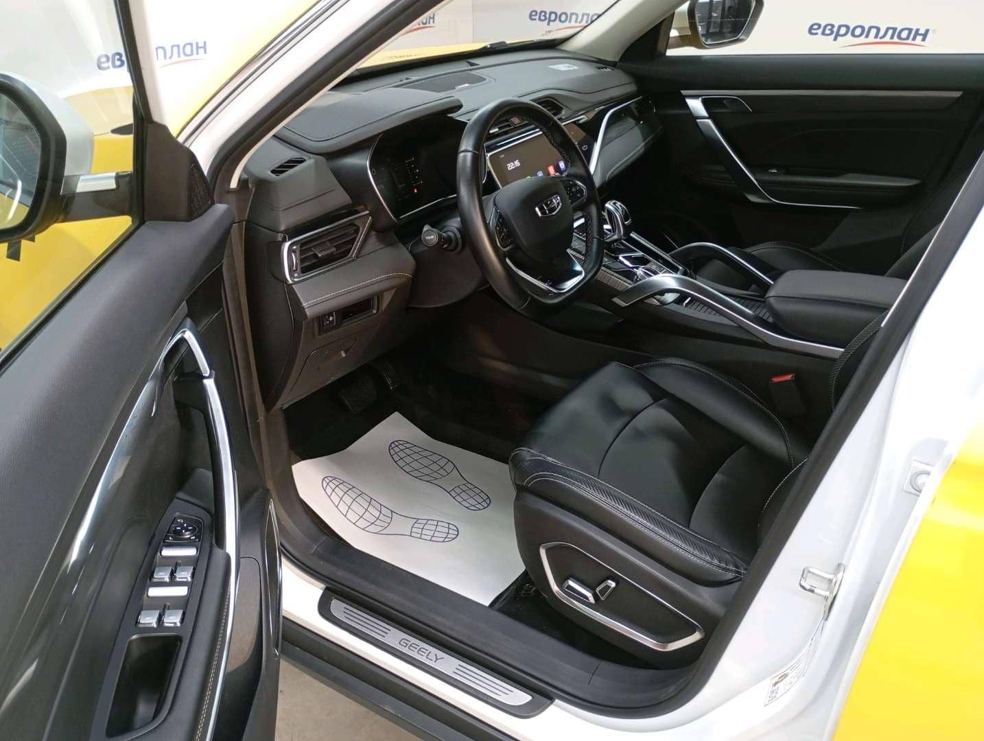 Geely Atlas Pro,  80 347 км, 2024 года в лизинг