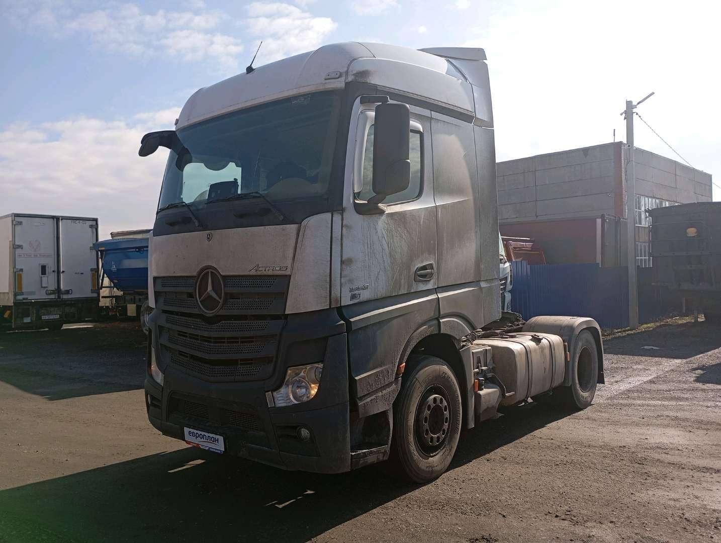 Mercedes-Benz Actros 1853