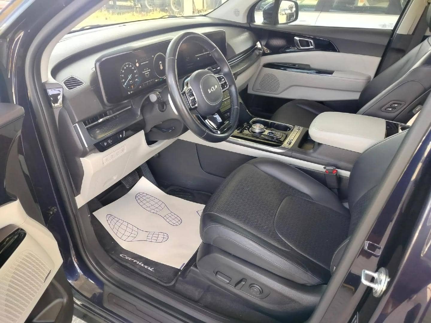 KIA Carnival,  92 366 км, 2022 года в лизинг