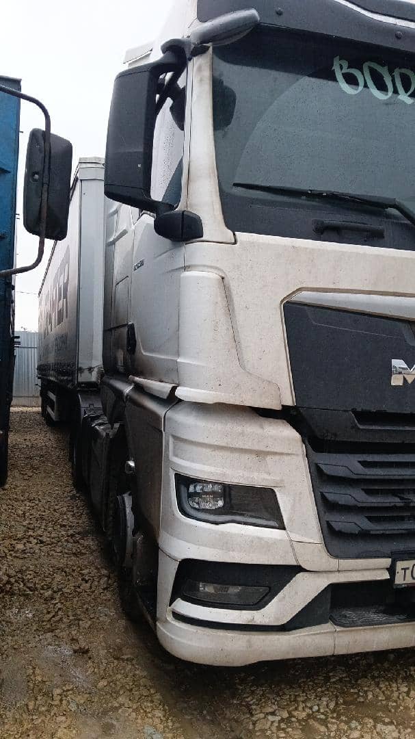MAN TGX 18.520 4X2 BLS,  217 354 км, 2023 года в лизинг