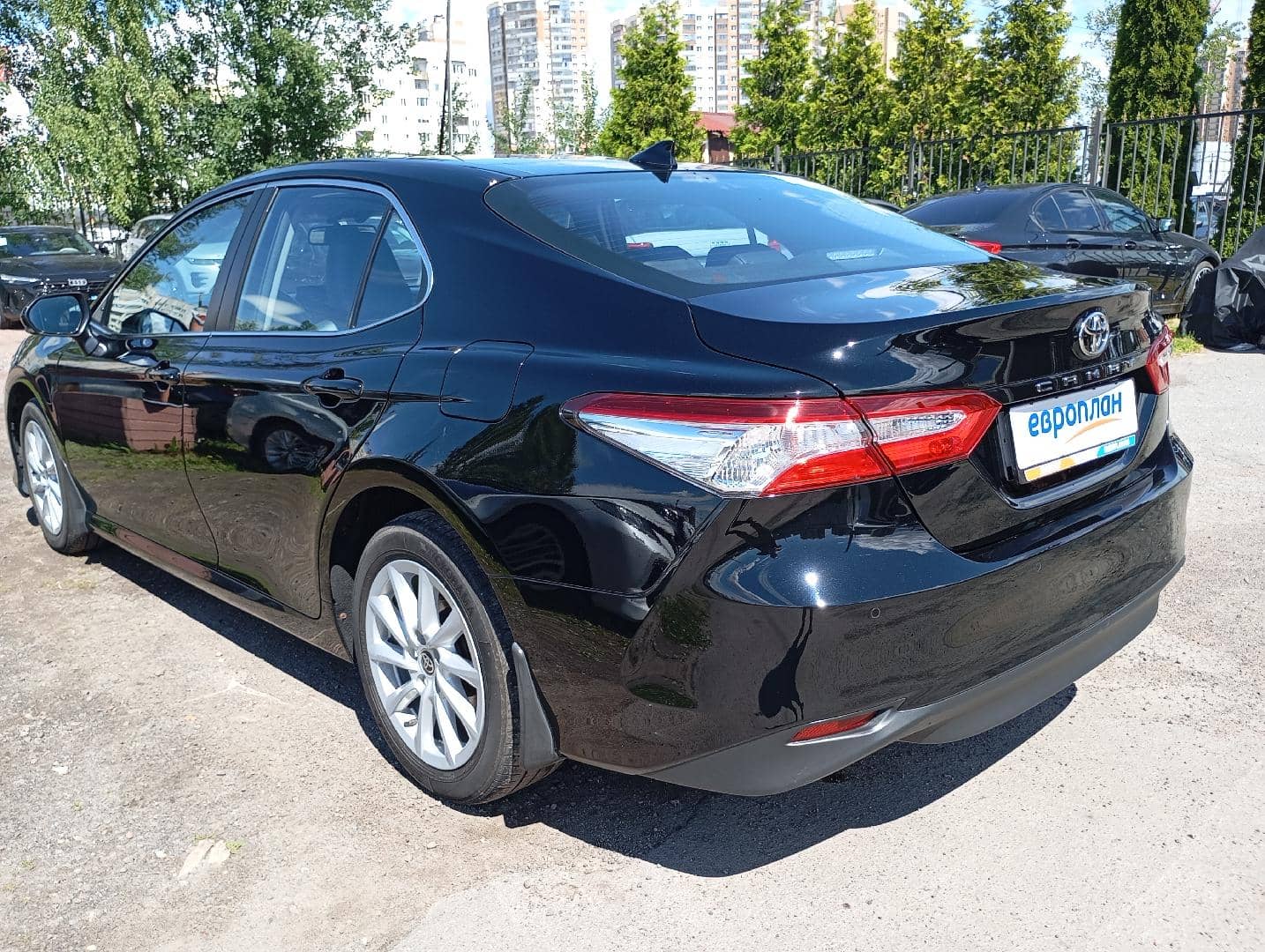 Toyota Camry,  132 557 км, 2021 года в лизинг