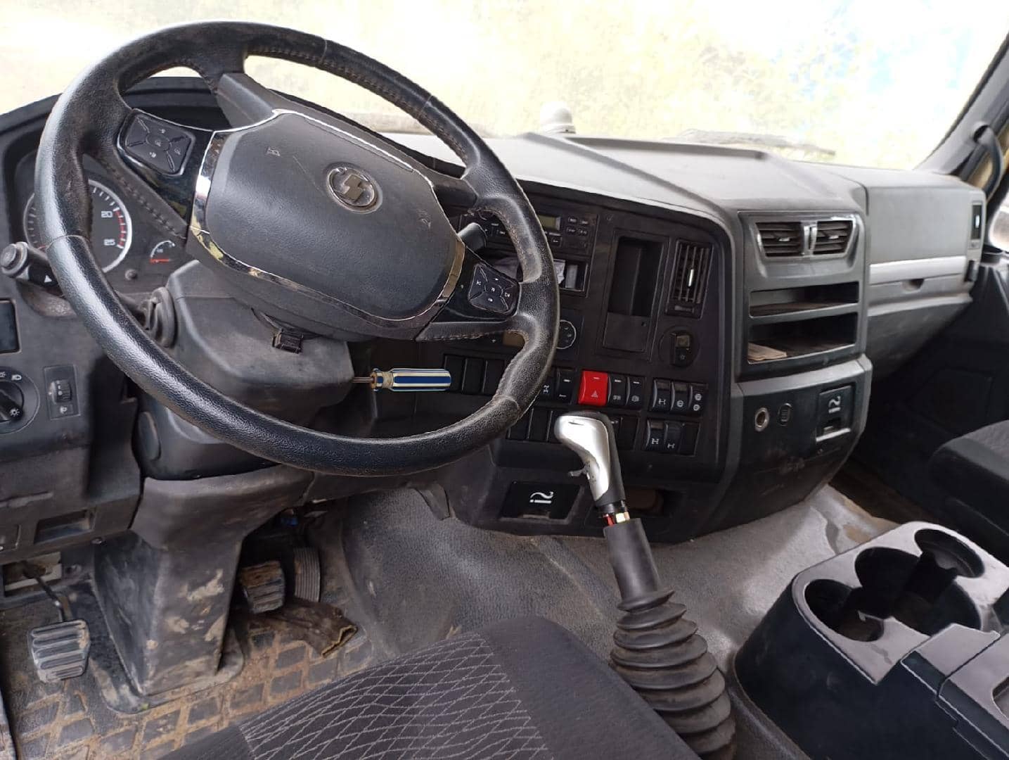 Shacman SX32586T385,  100 000 км, 2022 года в лизинг