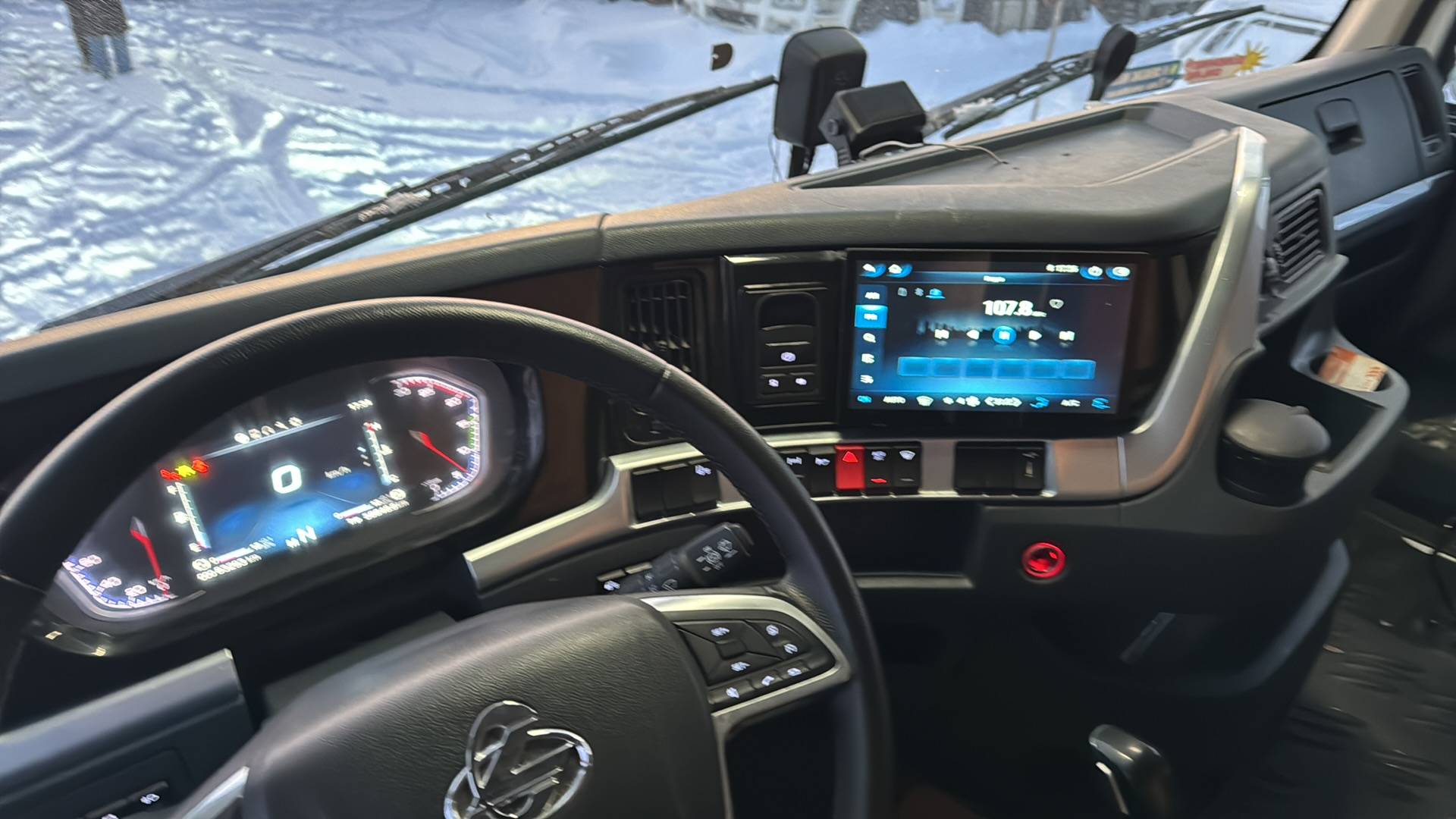 CHENGLONG LZ4181H7AB,  83 293 км, 2023 года в лизинг