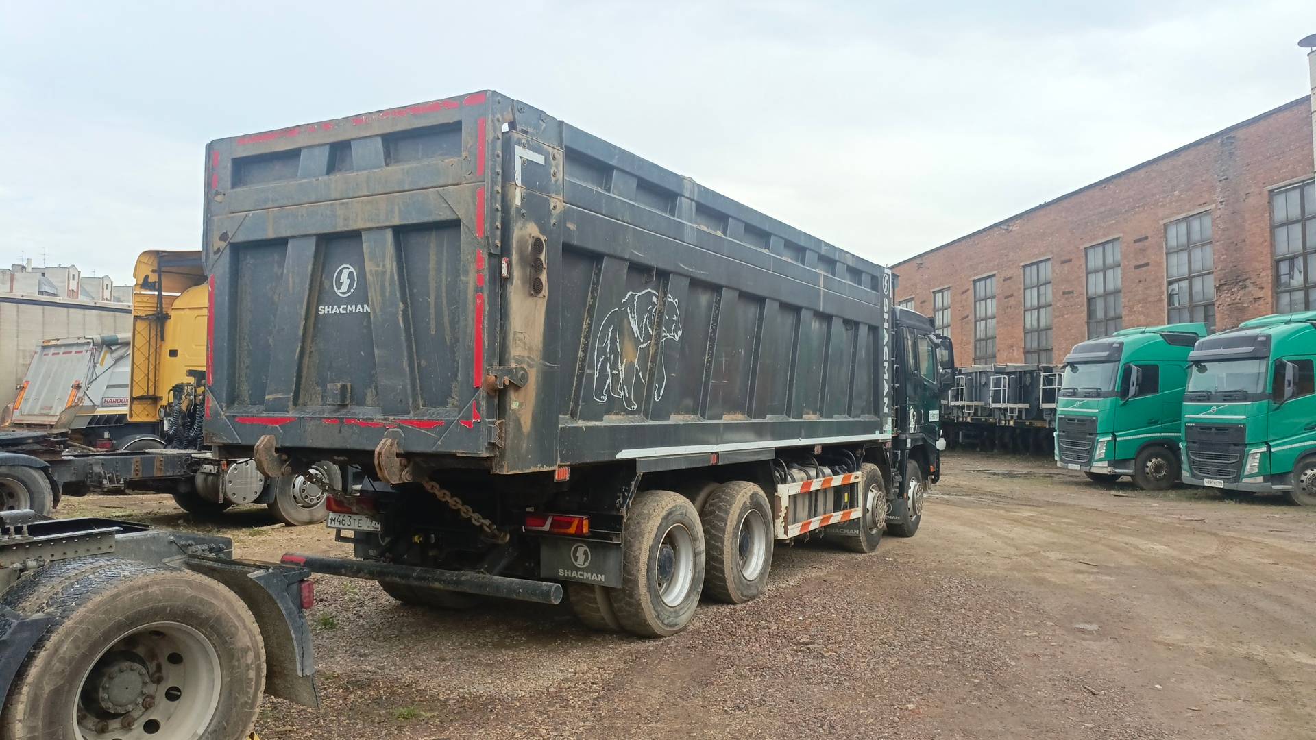 Shacman SX33186V366,  50 476 км, 2024 года в лизинг