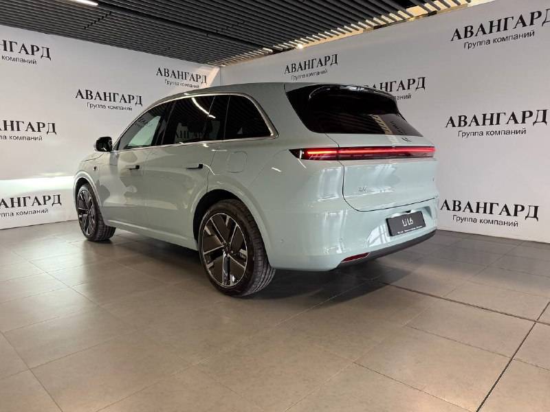 Lixiang Л6 (L6) Про (Pro)