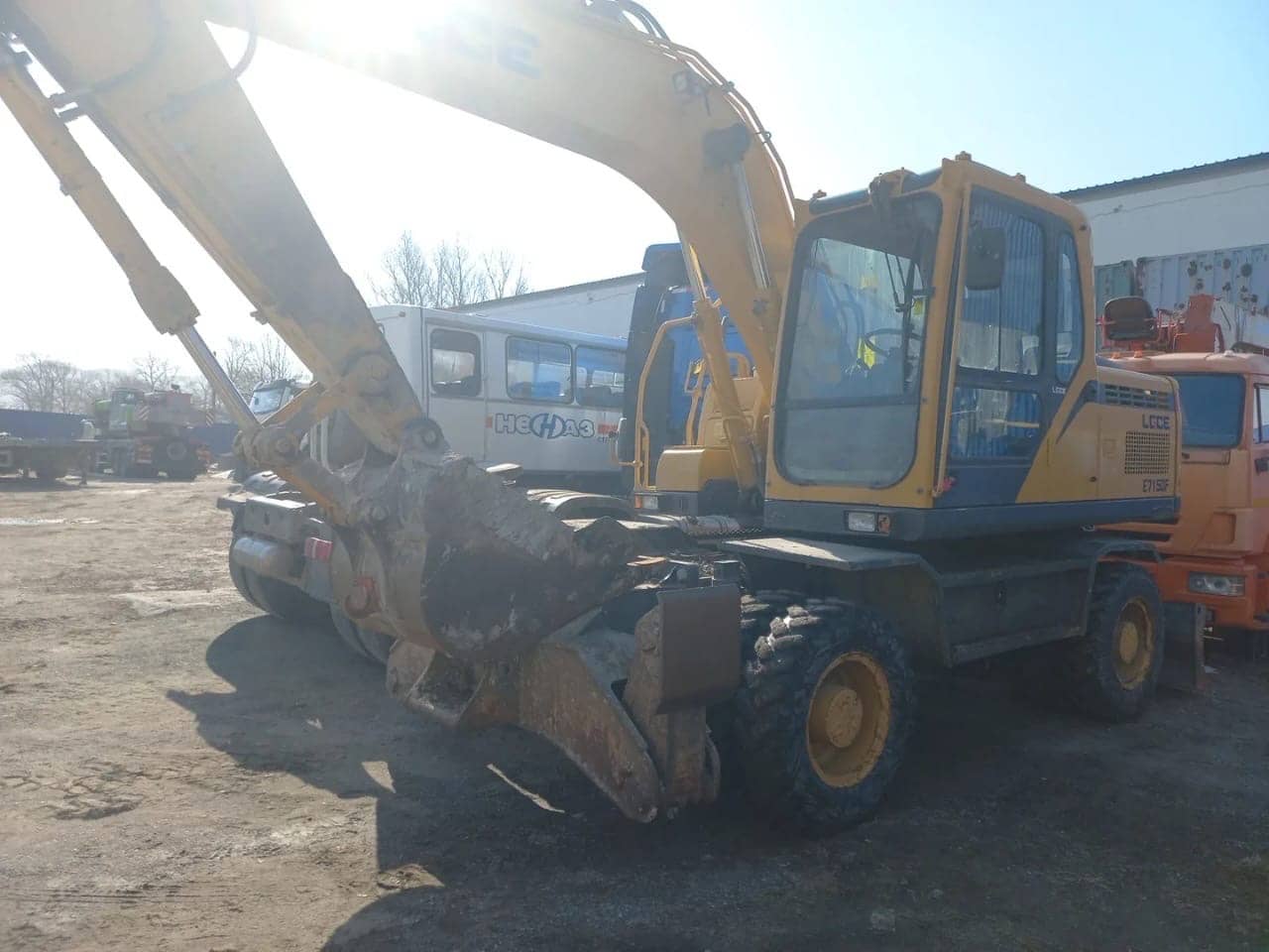 SDLG/LGCE E7150F,  1 км, 2023 года в лизинг