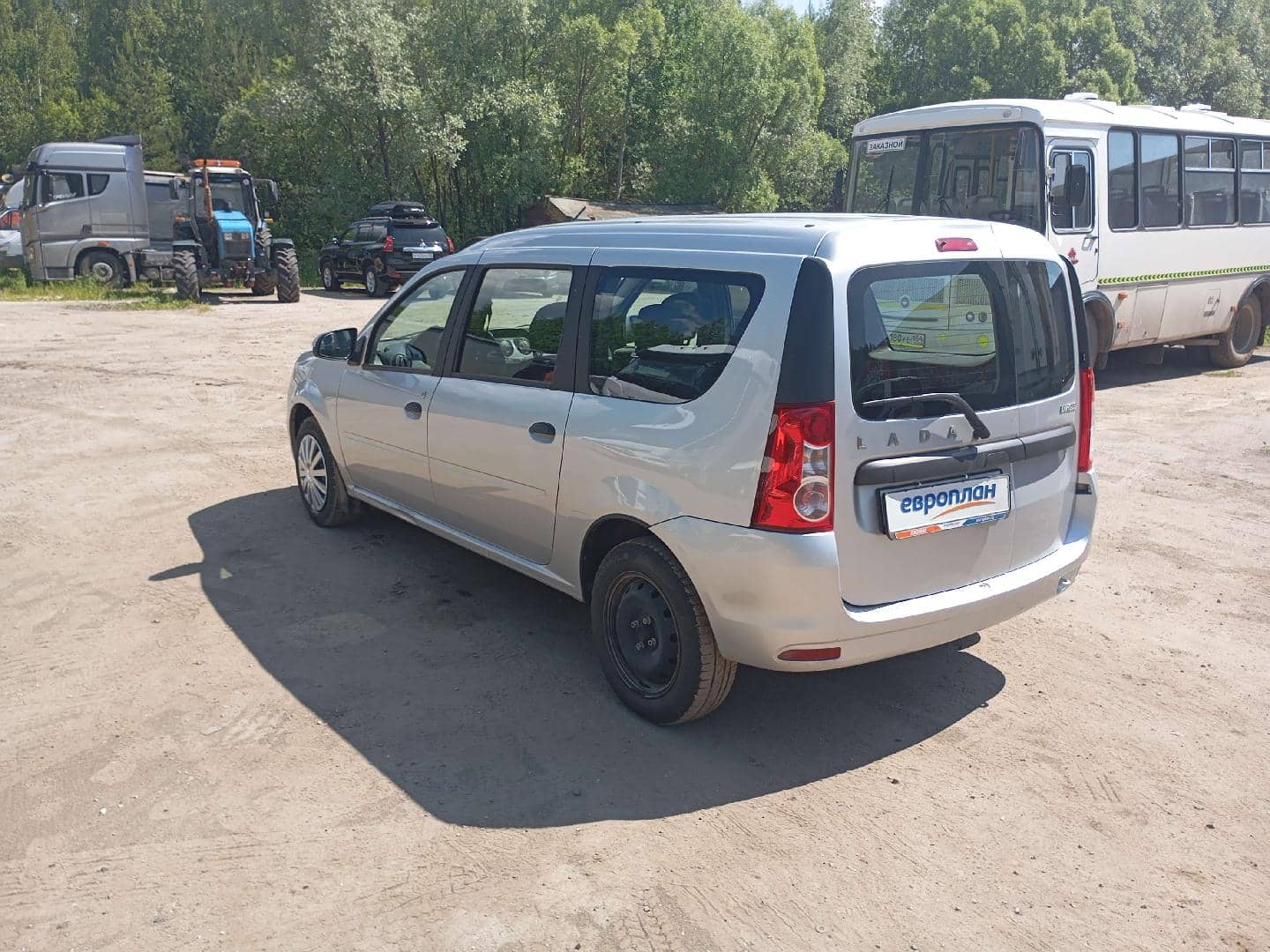 Lada Largus универсал,  32 728 км, 2025 года в лизинг
