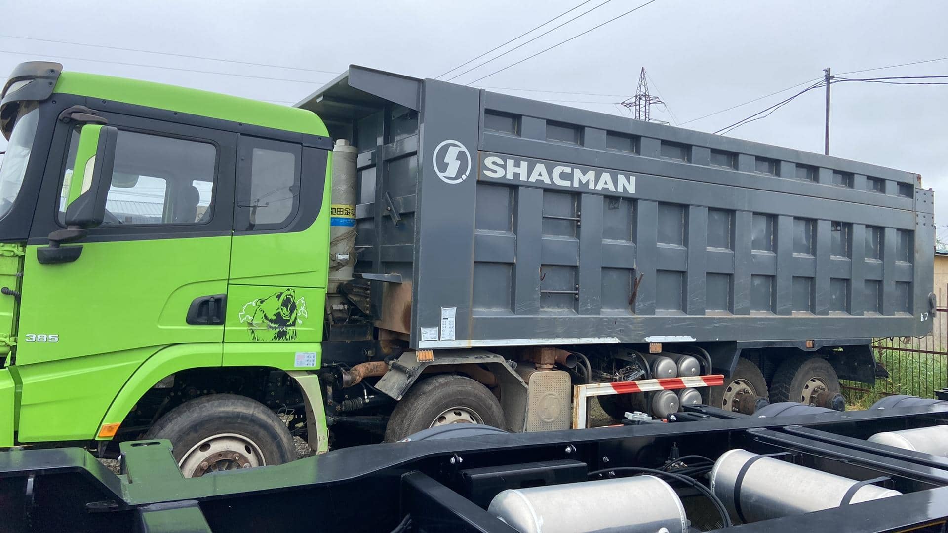Shacman SX33186T366C,  104 000 км, 2022 года
