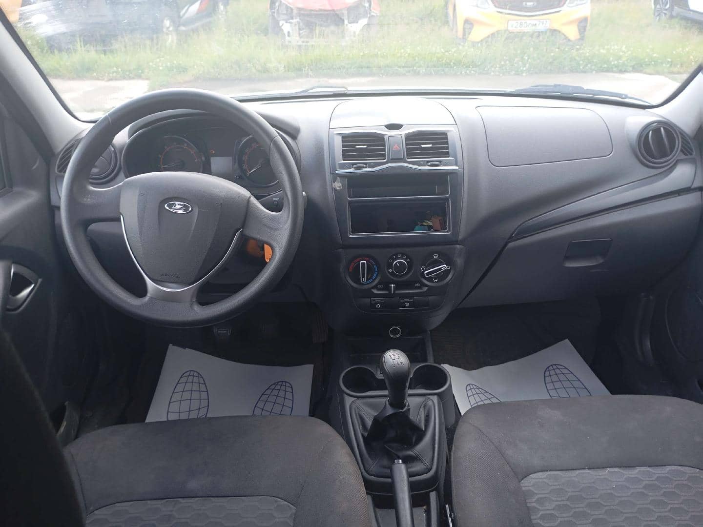 Lada Granta седан,  107 355 км, 2023 года в лизинг