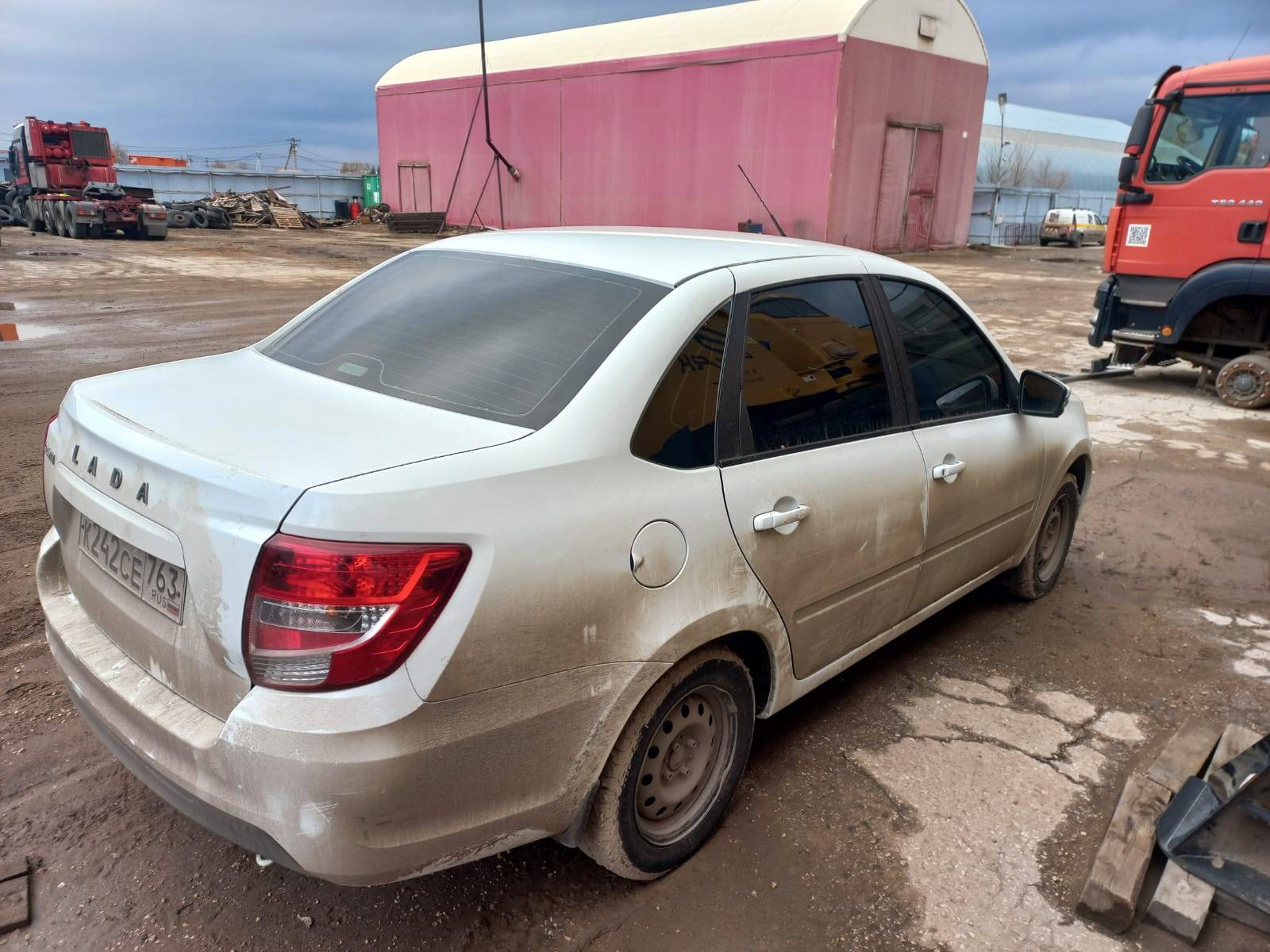 Lada Granta седан,  56 575 км, 2022 года в лизинг