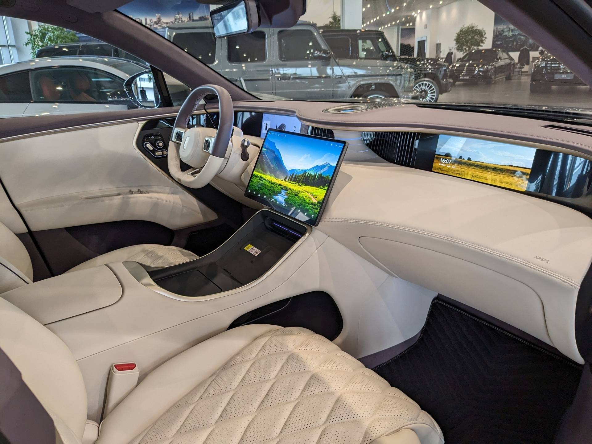 Avatr 11 116 kWh AWD 4 seats