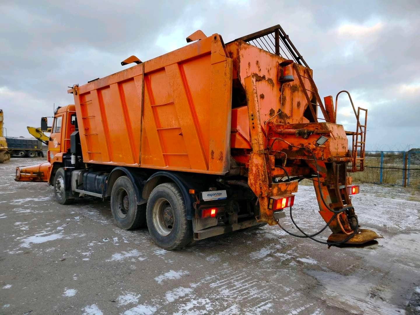 КАМАЗ 6520-43(E4),  227 141 км, 2017 года в лизинг