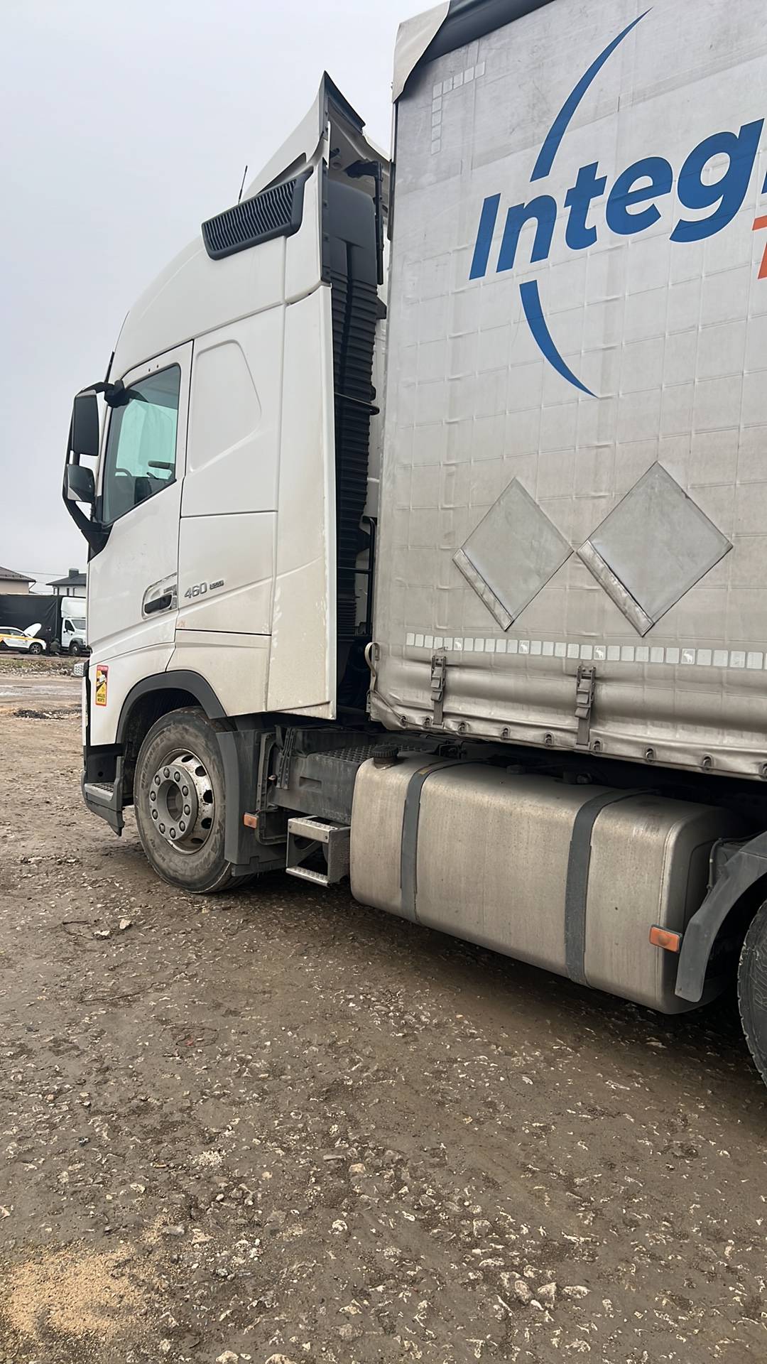 Volvo FH 460 4x2 (FH Globetrotter),  412 619 км, 2021 года в лизинг