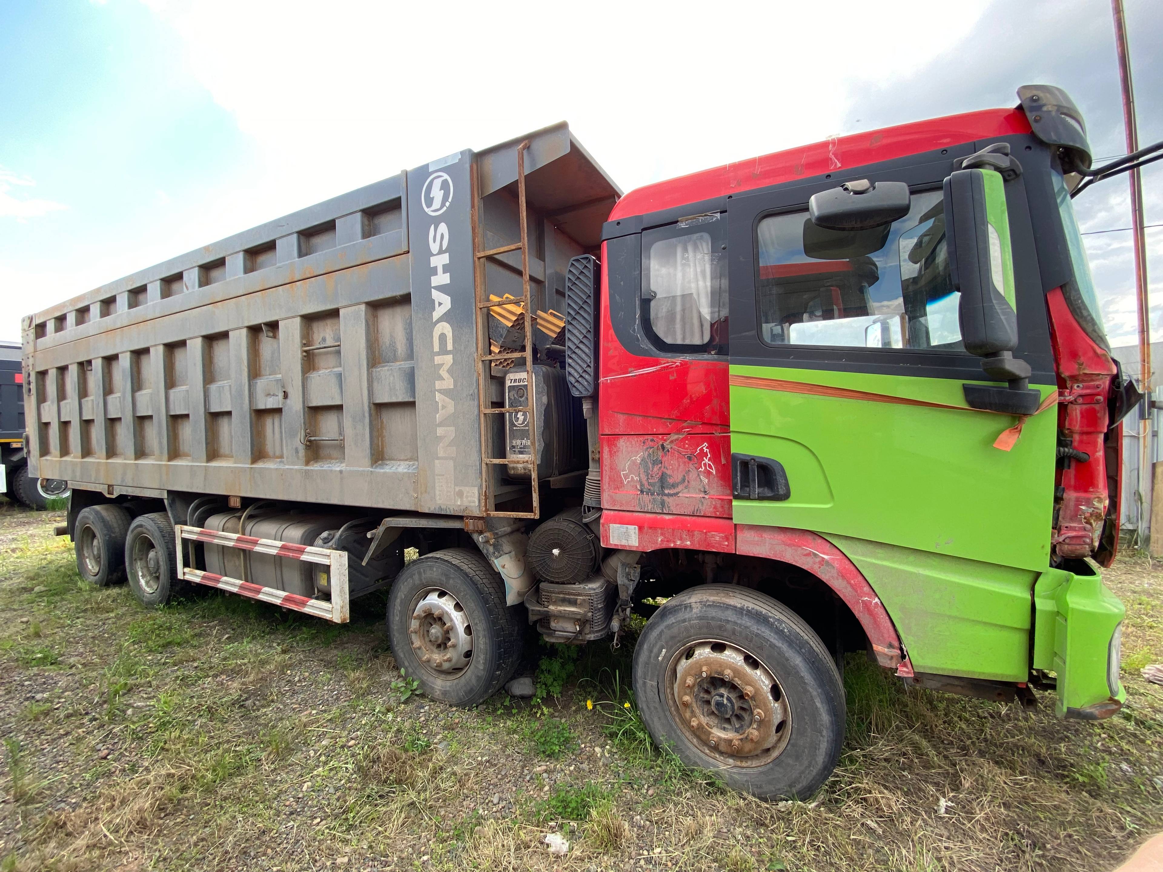 Shacman SX33186W366C,  123 900 км, 2022 года в лизинг