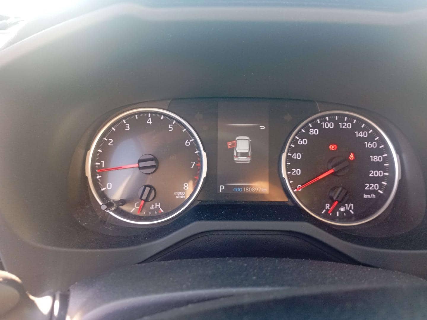 Toyota RAV4,  180 897 км, 2019 года в лизинг