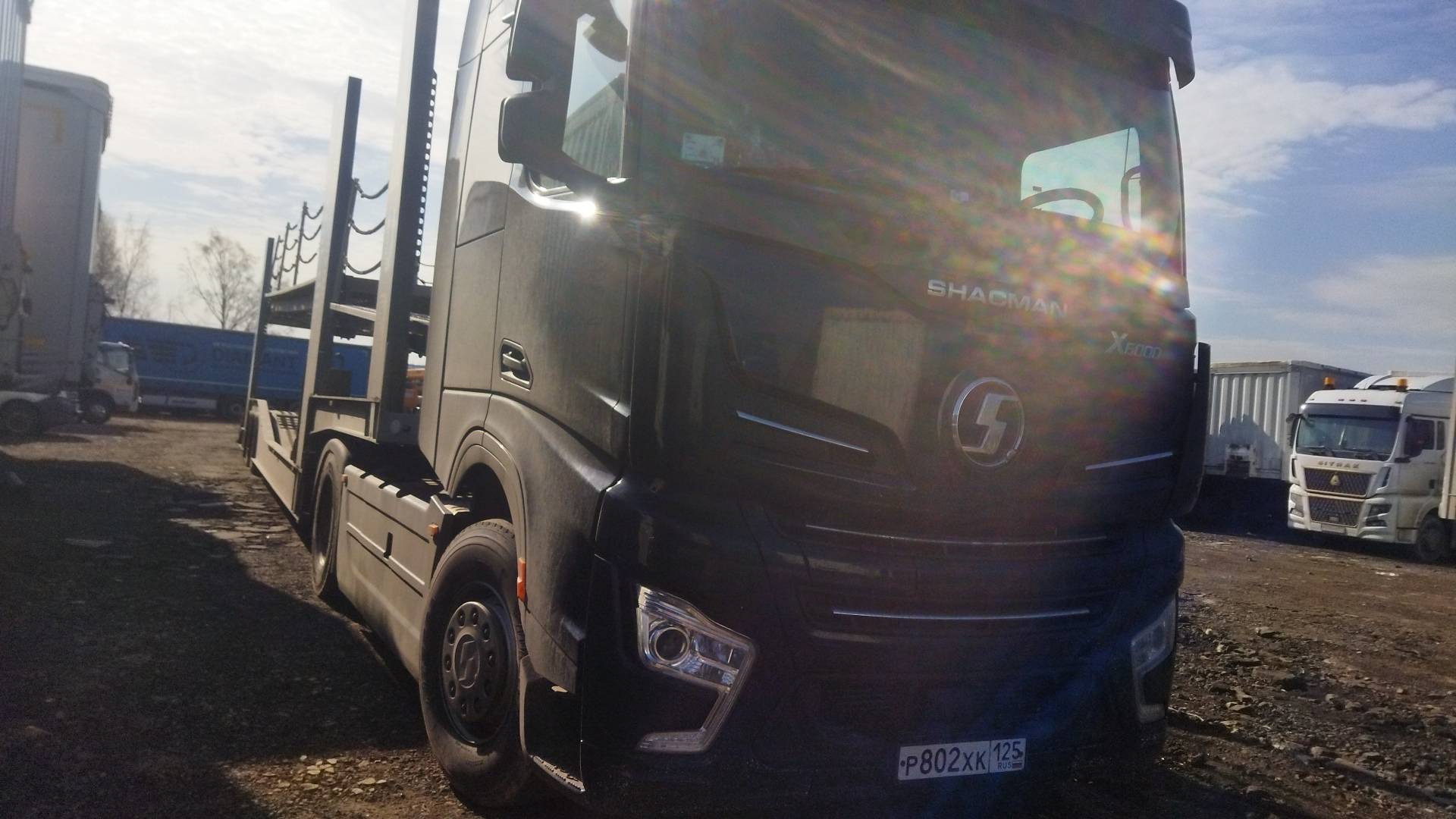 Shacman SX4188YY381,  268 164 км, 2024 года в лизинг