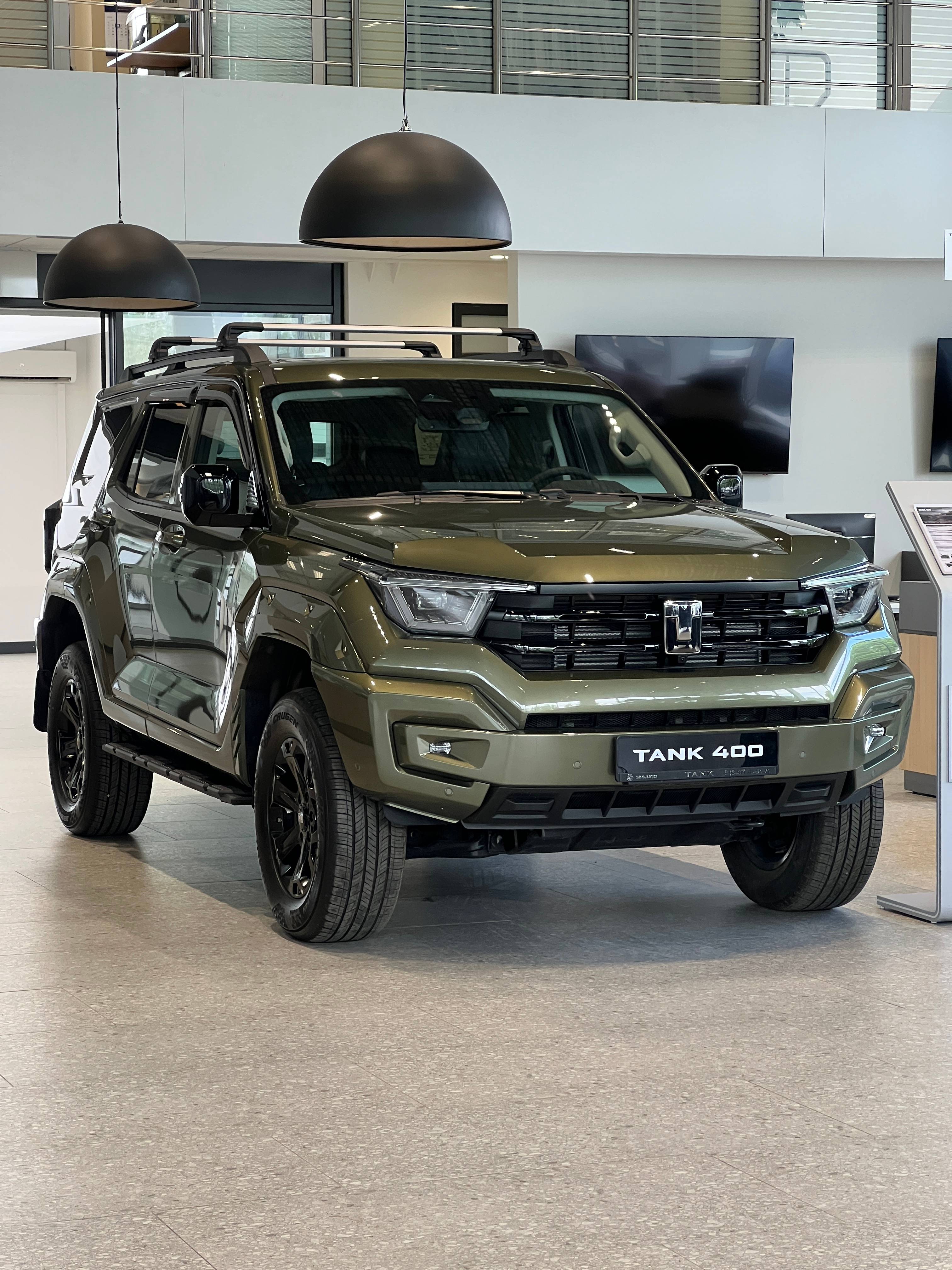 Tank 400 2.0T AT 4WD Premium