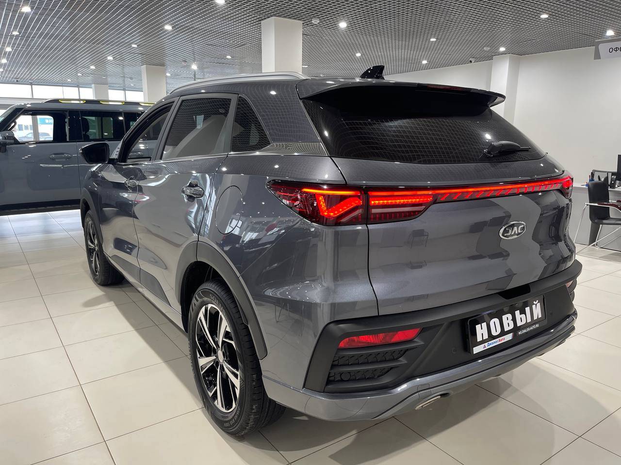 JAC JS6 Flagship