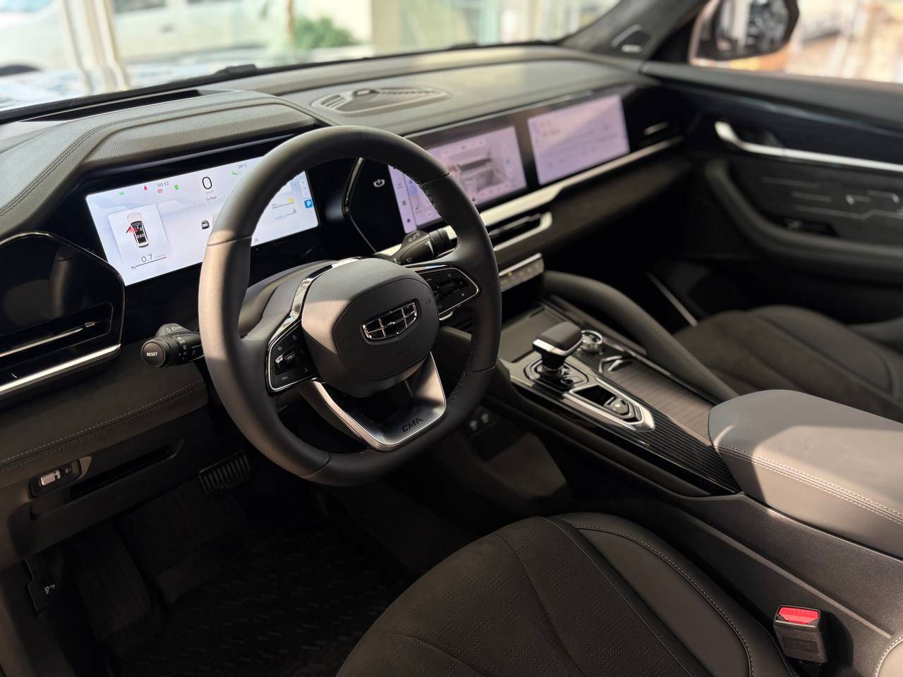 Geely Monjaro Flagship 2.0T (238 hp) 8AT 4WD