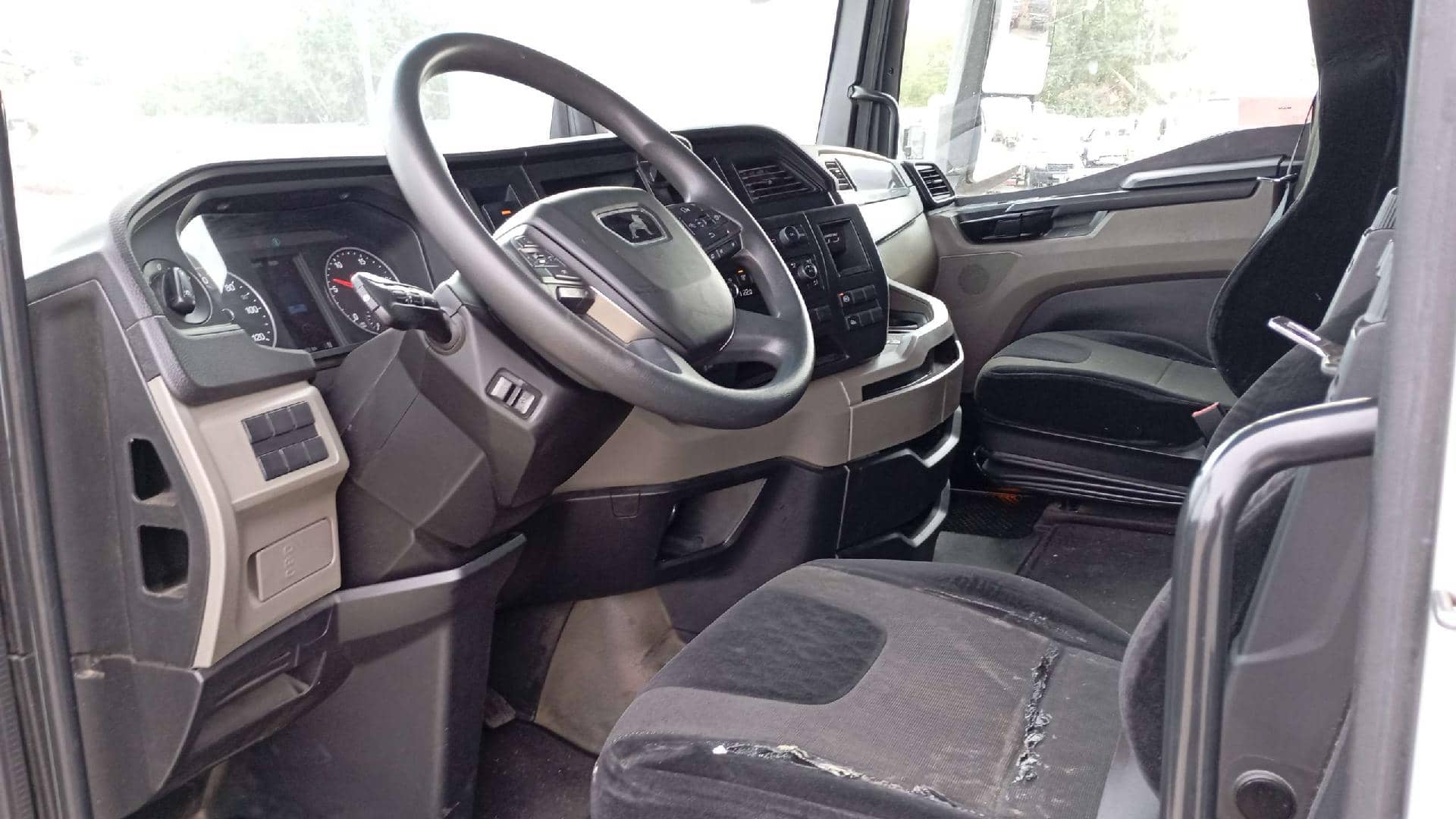 MAN TGX 18.470 4X2 BL SA (GX),  477 932 км, 2022 года в лизинг