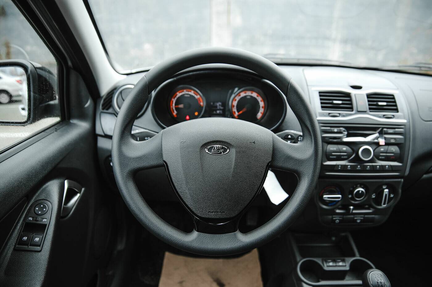 Lada Granta седан Comfort'24 1.6 90hp 5MT