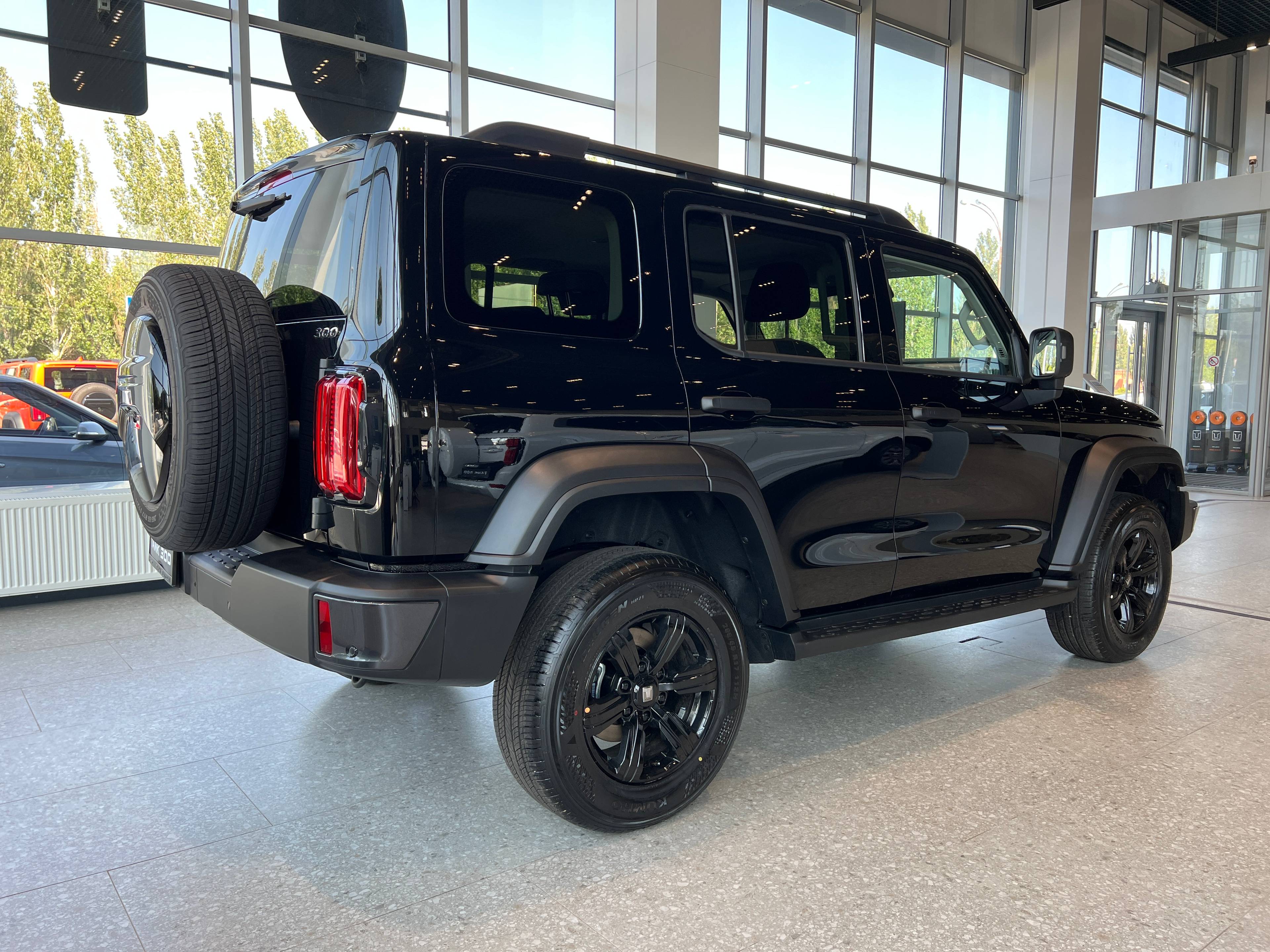 Tank 300 City Premium 2.0 8AT 4WD