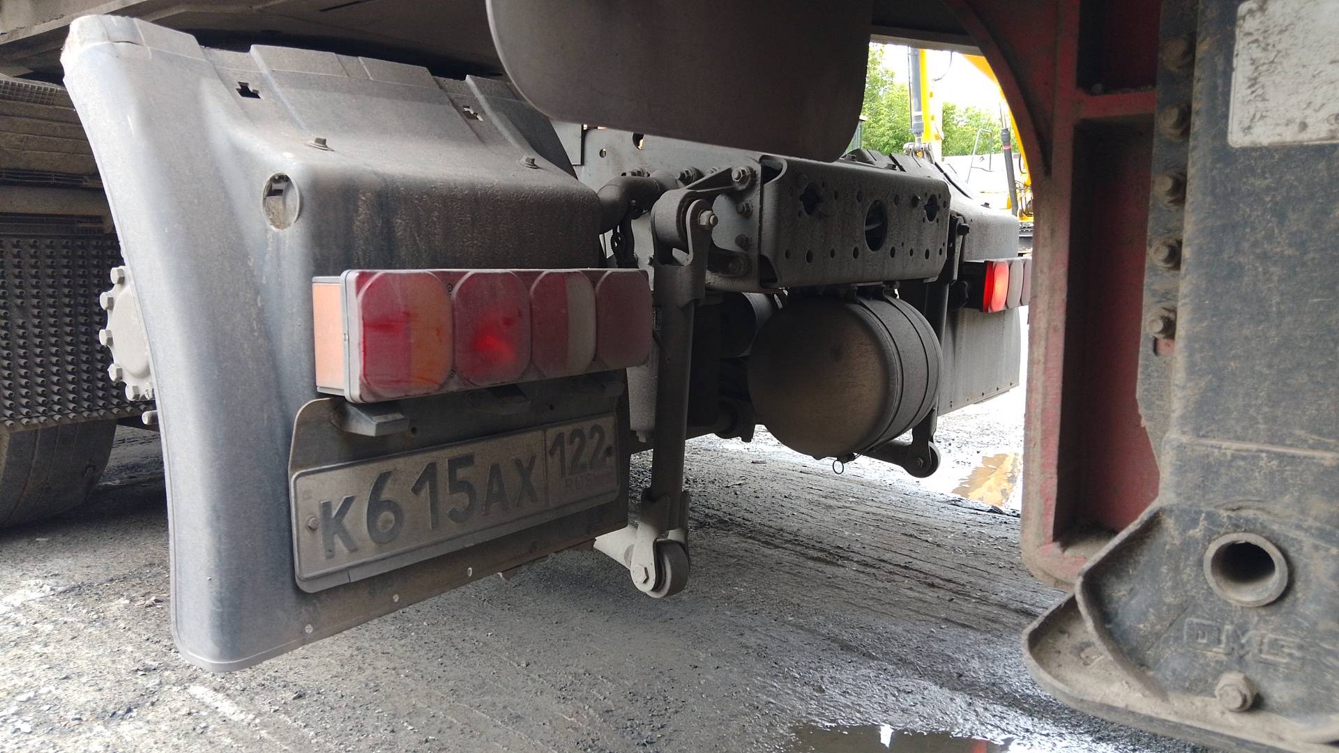 Sitrak ZZ4256V363HE1 6×2,  301 405 км, 2023 года в лизинг