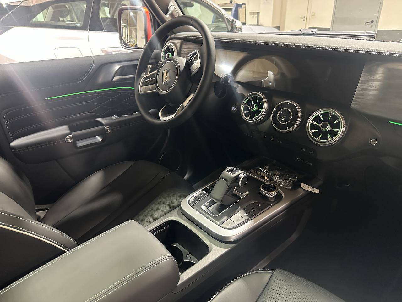 Tank 300 City Premium 2.0 8AT 4WD