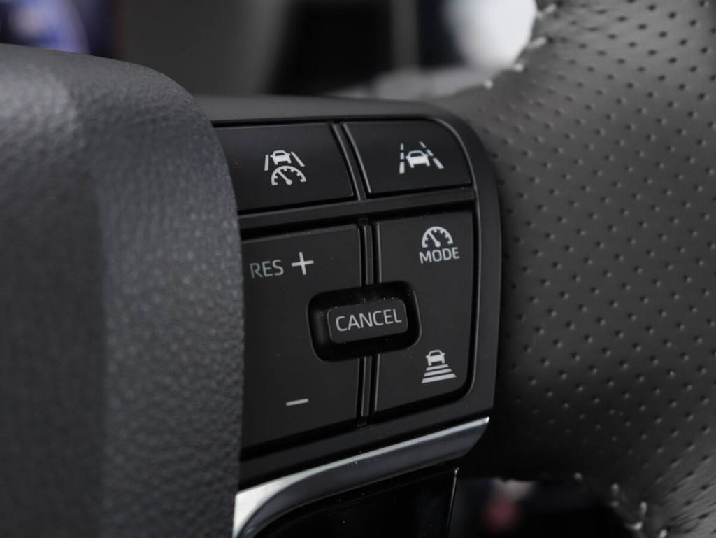 Toyota Camry 2.0S Sports Edition