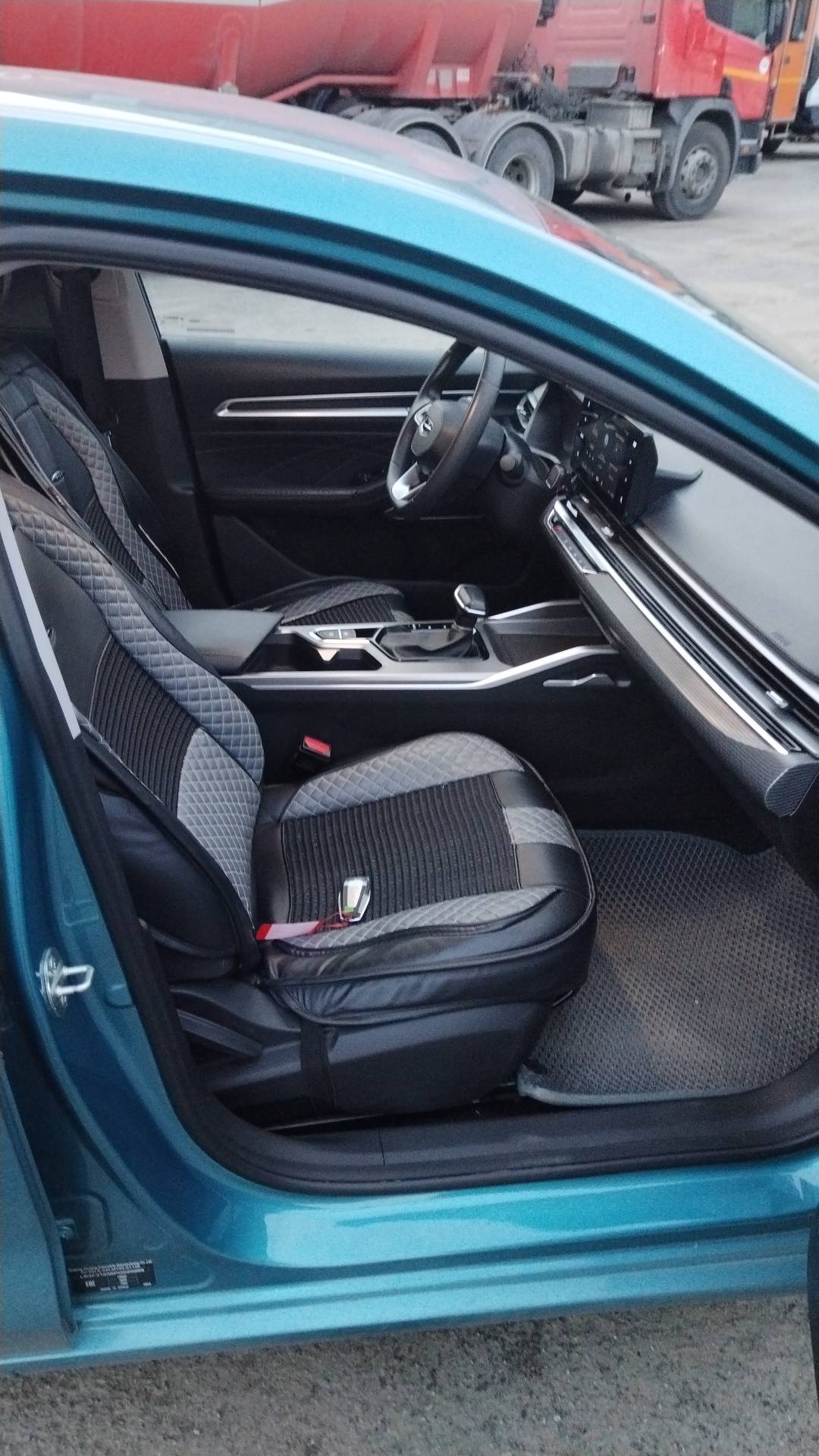 Geely Emgrand,  70 534 км, 2023 года в лизинг