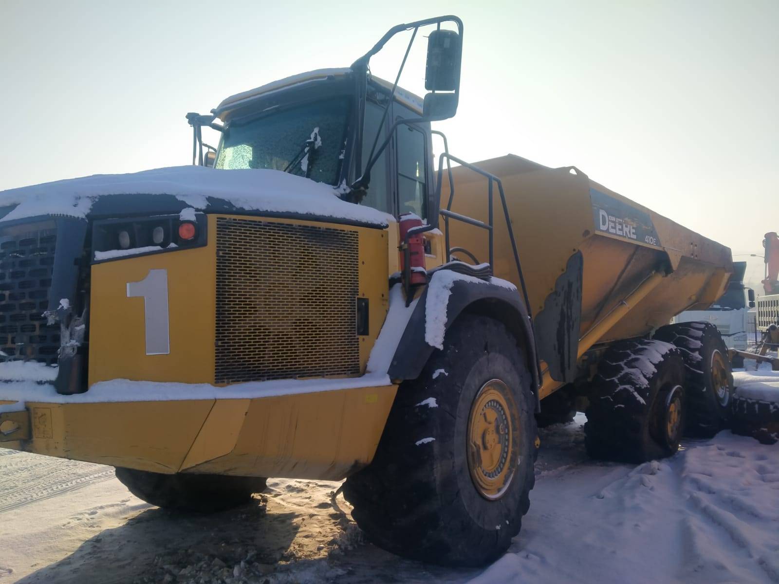 John Deere 410E Лот 000007350