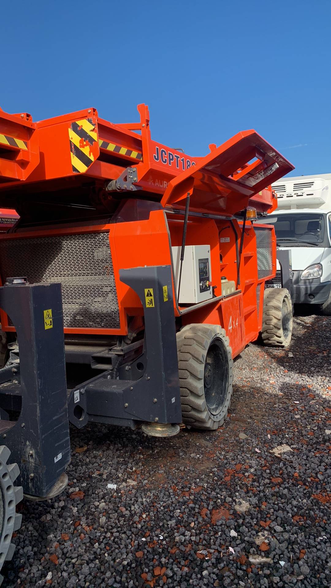 Dingli JCPT1823RTB Самоходный ножничный подъемник,  537 км, 2023 года в лизинг