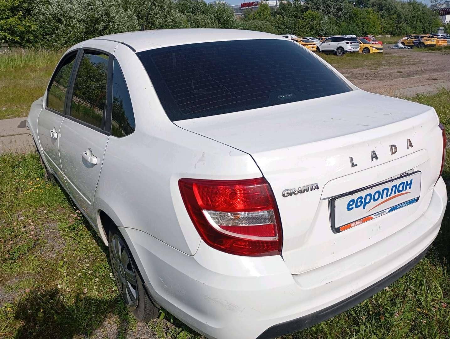 Lada Granta седан,  115 792 км, 2023 года в лизинг