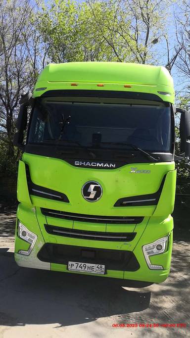 Shacman SX4188YY381