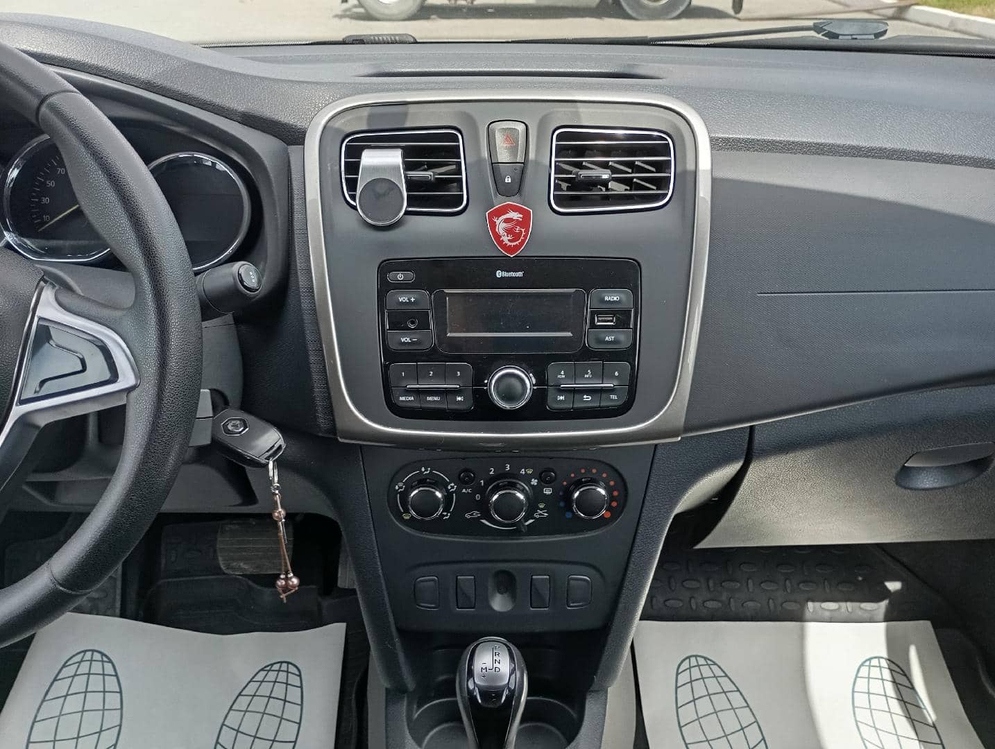 Renault Logan II,  145 336 км, 2020 года в лизинг