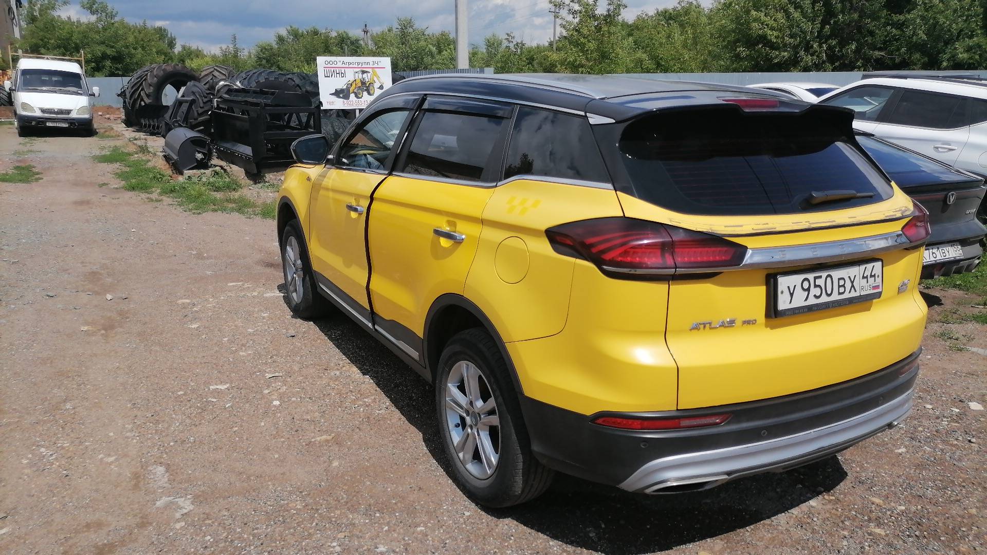 Geely Atlas Pro,  200 000 км, 2022 года в лизинг