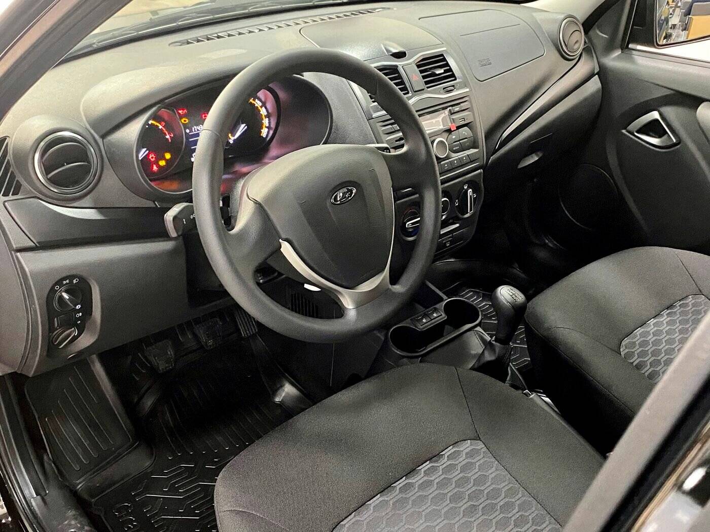 Lada Granta седан Comfort 1.6 90hp 5MT