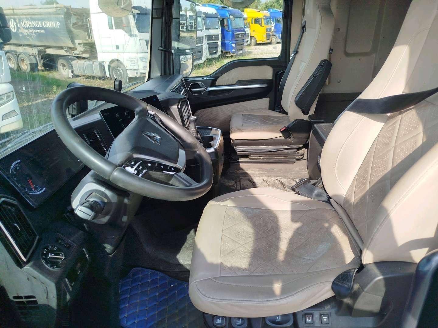 Sitrak C7H MAX ZZ4186V391HE,  456 575 км, 2023 года в лизинг
