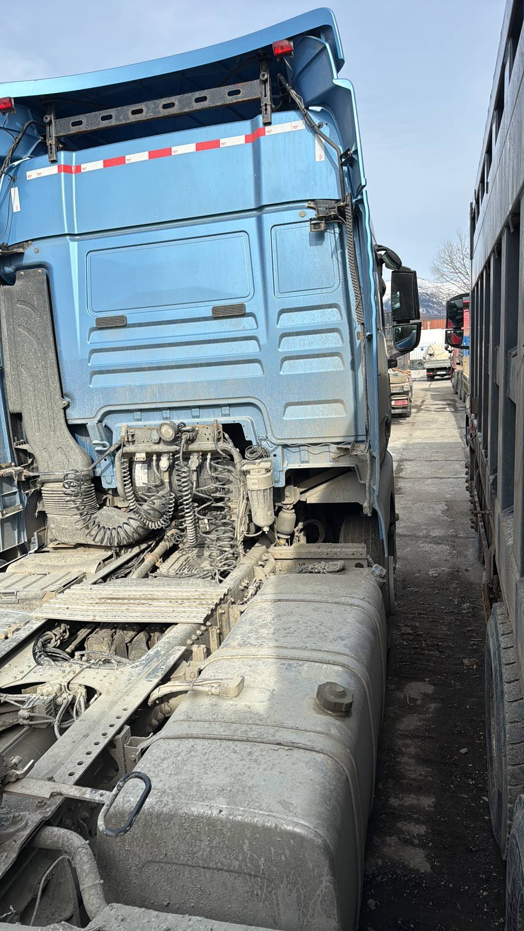 Sitrak C7H 4x2 ZZ4186V361HE,  174 308 км, 2023 года в лизинг