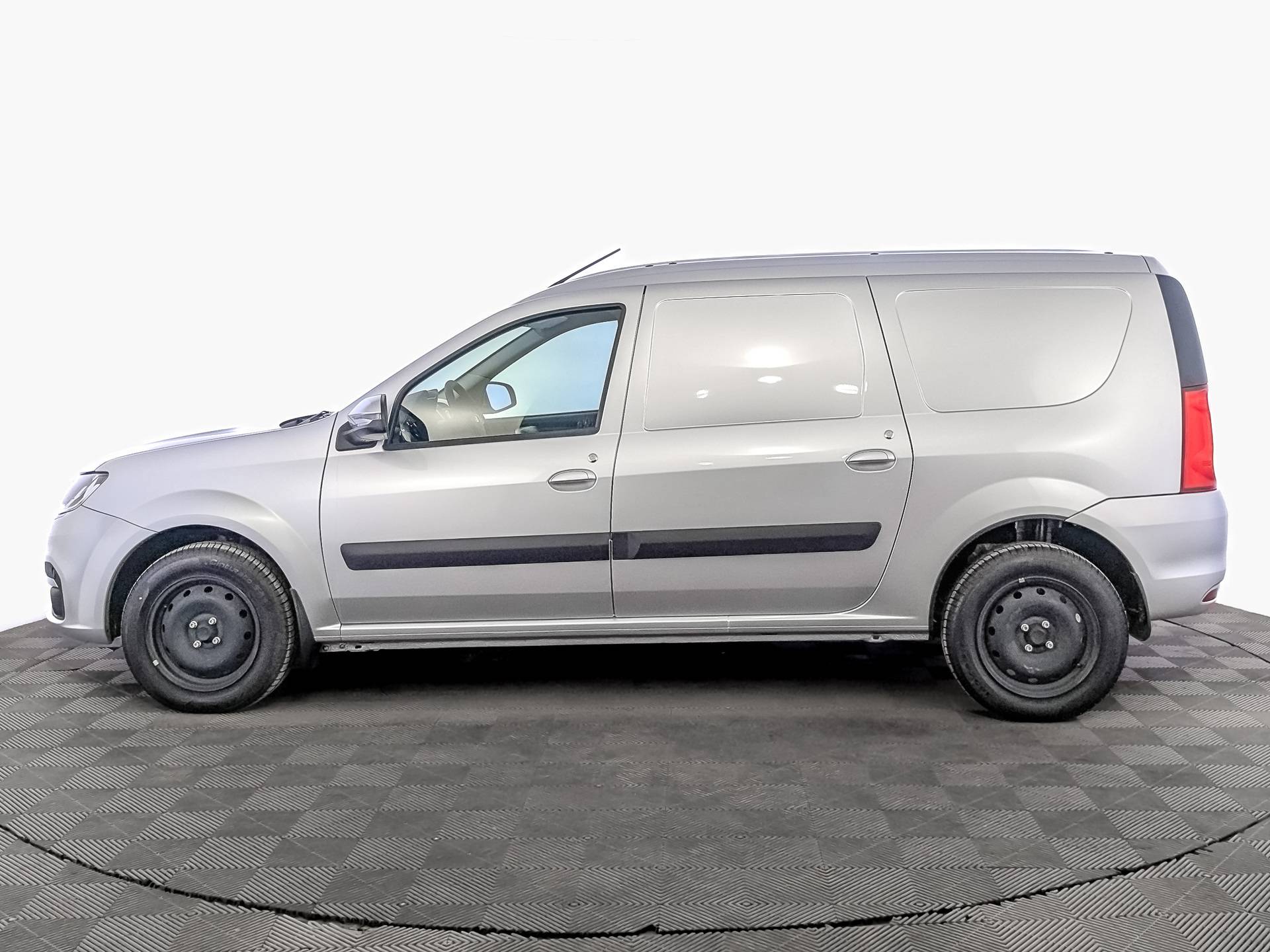 Lada Largus универсал Comfort 5 мест 1.6 106hp 5MT