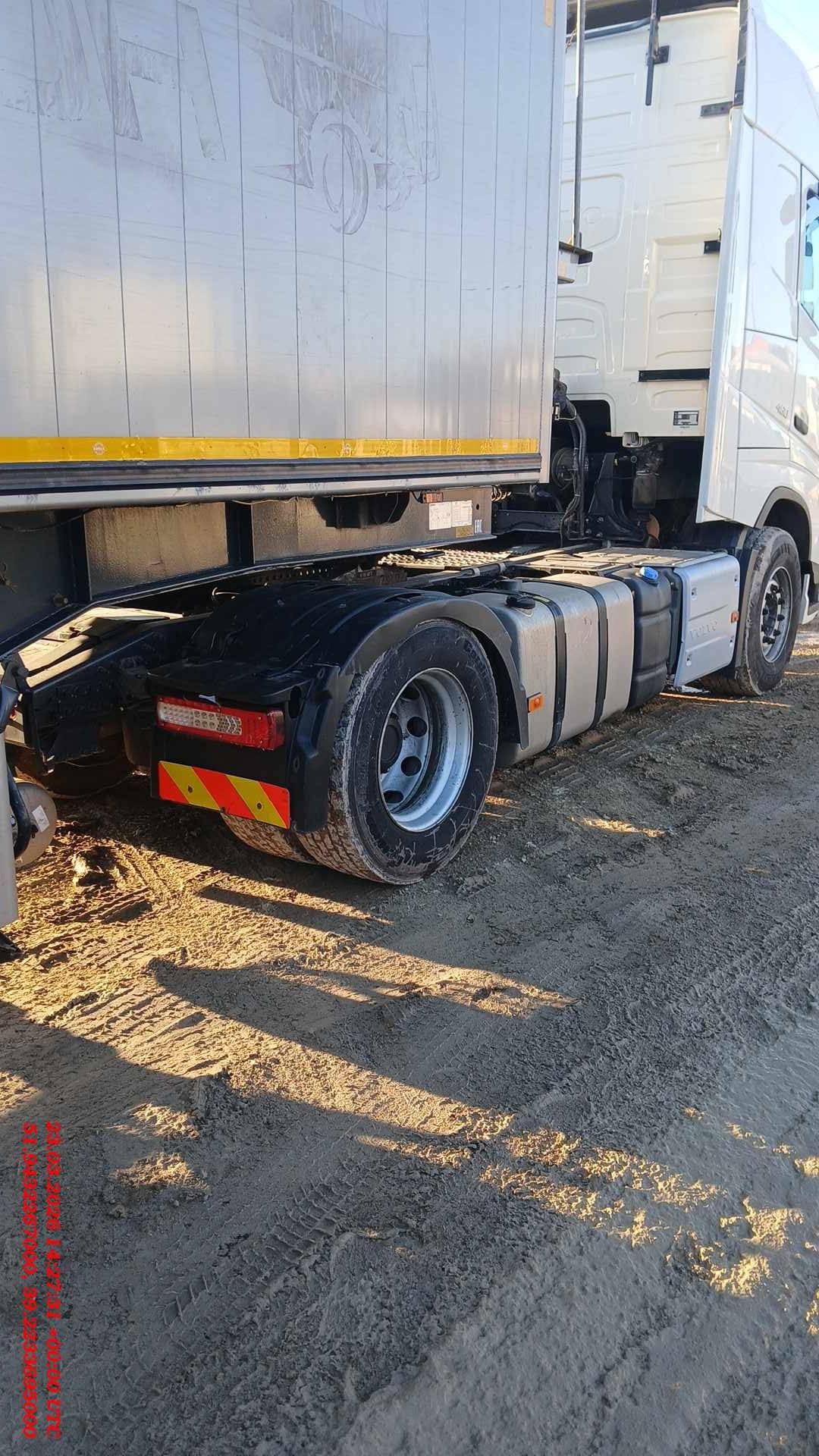 Volvo FH 460 4x2 (FH Globetrotter XL),  689 226 км, 2022 года в лизинг