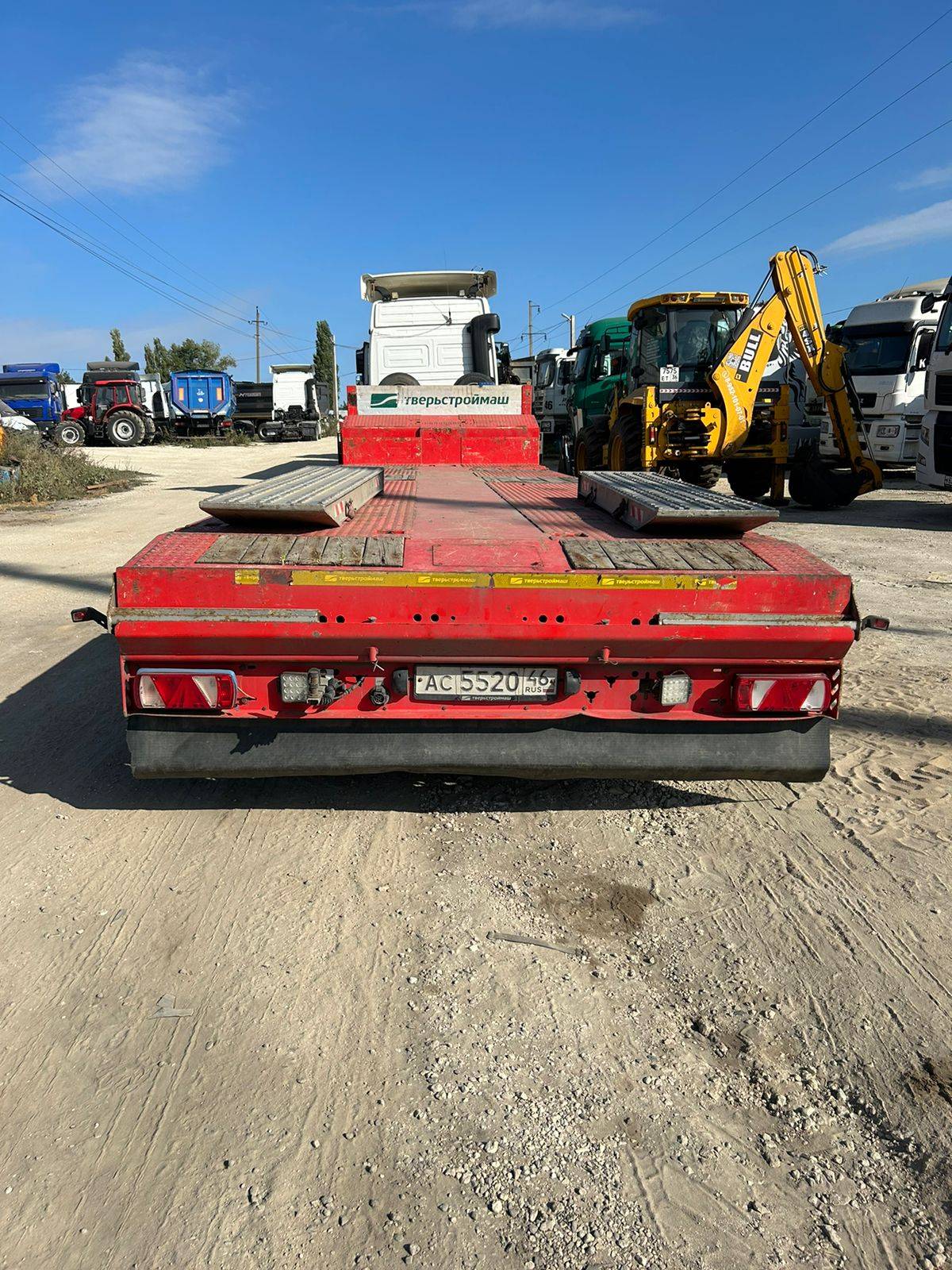 Тверьстроймаш Низкорамный полуприцеп 993941-SE46, 2020 года в лизинг