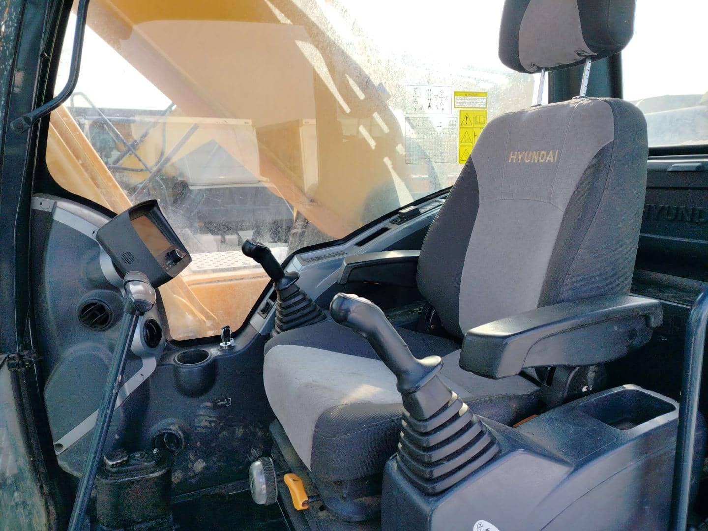 Hyundai R300LC-9S, 2018 года в лизинг