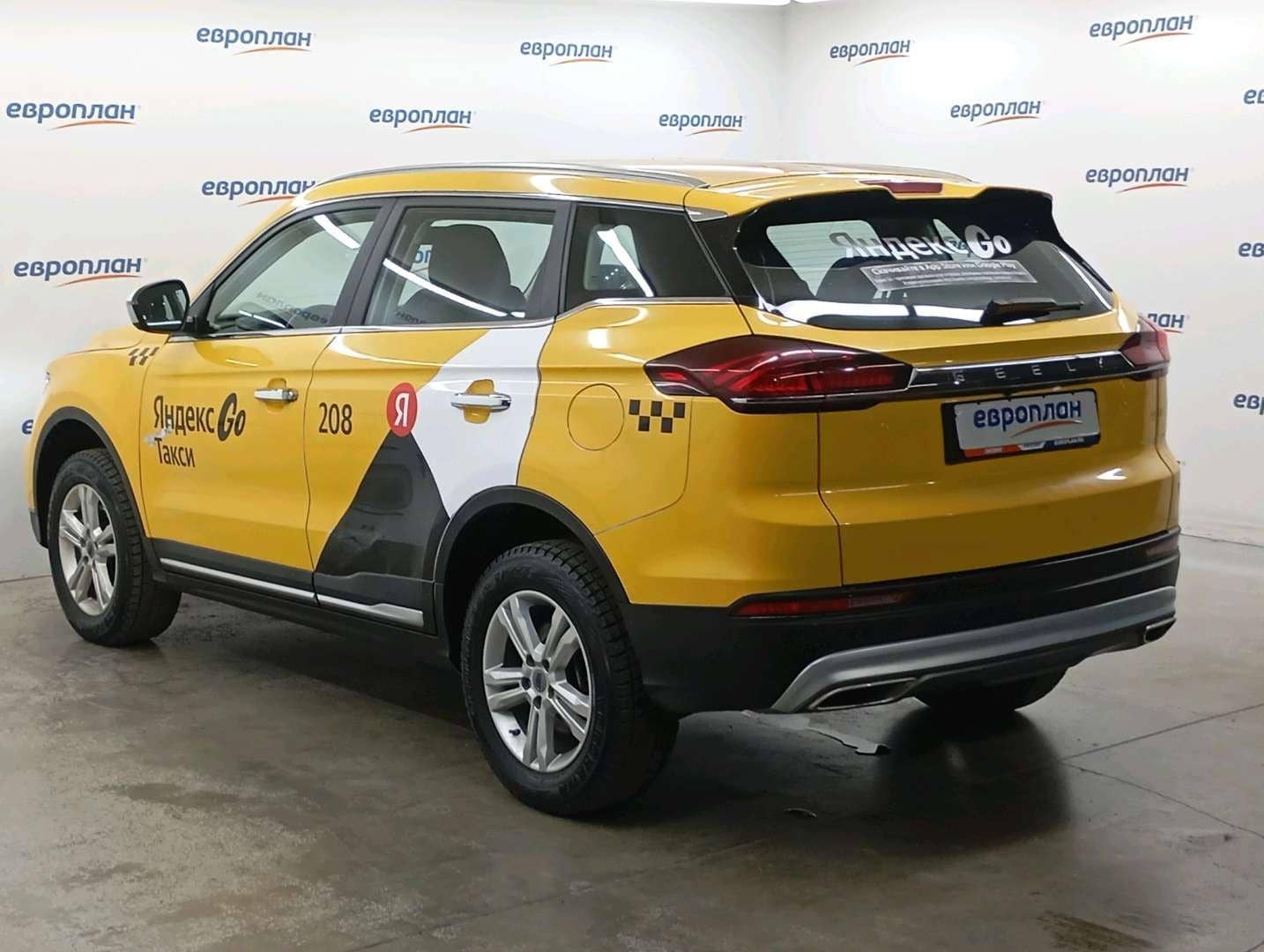 Geely Atlas Pro,  220 686 км, 2022 года в лизинг