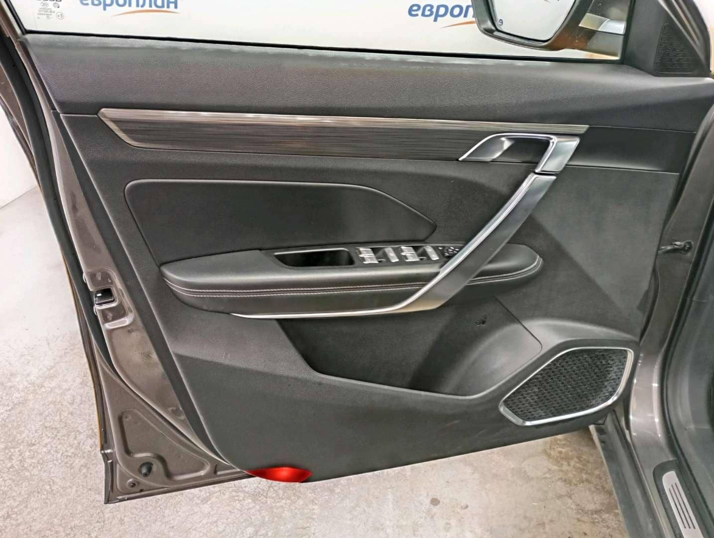 Geely Atlas Pro,  239 501 км, 2023 года в лизинг