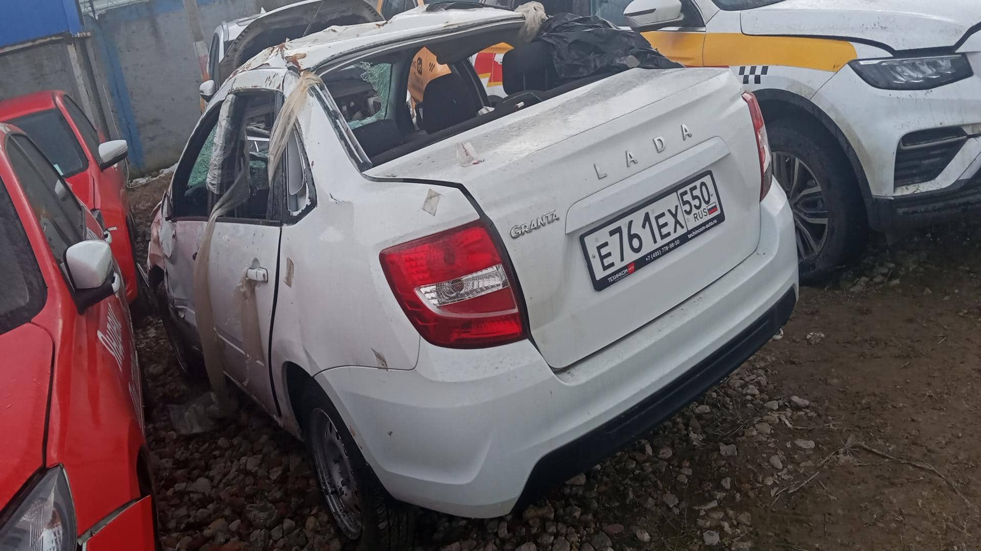 Lada Granta седан,  100 000 км, 2025 года