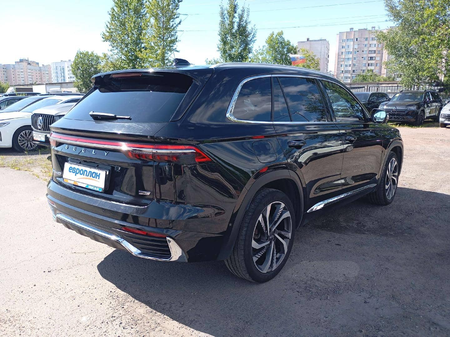 Geely Monjaro,  117 835 км, 2023 года в лизинг